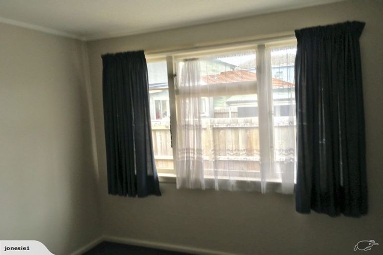 Photo of property in 2/474 Hereford Street, Linwood, Christchurch, 8011