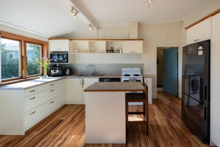 Photo of property in 19 Bettina Road, Fairfield, Hamilton, 3214