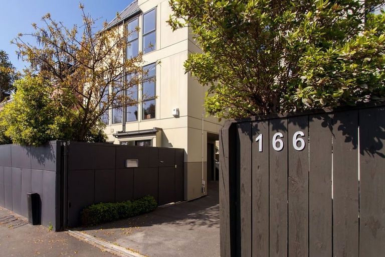 Photo of property in 2/166 Salisbury Street, Christchurch Central, Christchurch, 8013