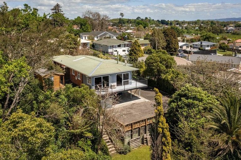 Photo of property in 10 Fairview Terrace, Paeroa, 3600