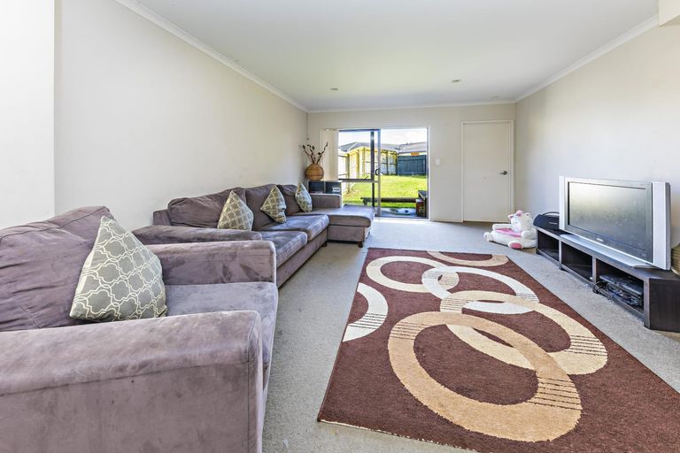 Photo of property in 65 Naylors Drive, Mangere, Auckland, 2022