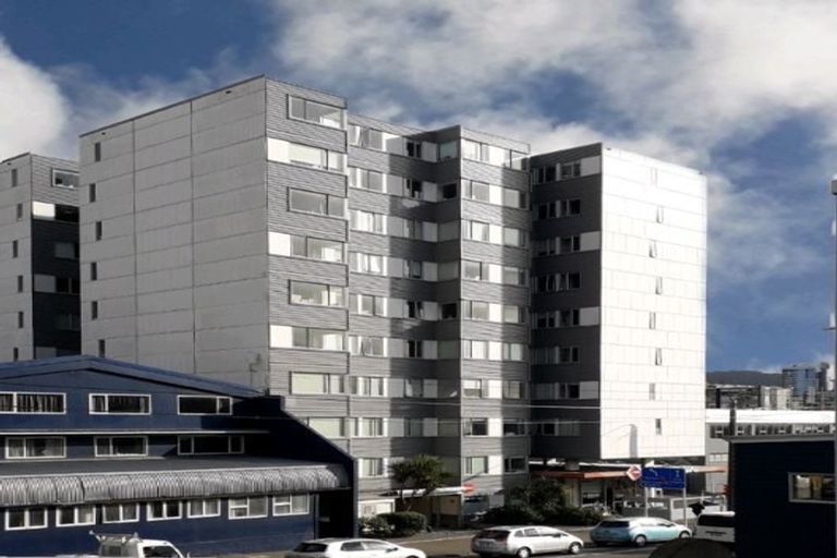 Photo of property in Cube Apartments, 5i/242 Taranaki Street, Mount Cook, Wellington, 6011