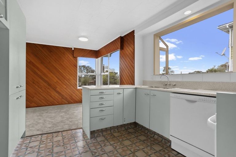 Photo of property in 43 Gallony Avenue, Massey, Auckland, 0614