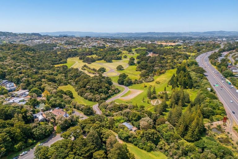 Photo of property in 5/17a Idesia Place, Totara Heights, Auckland, 2105
