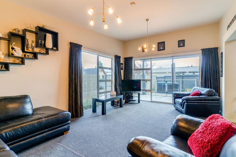 Photo of property in 31 Rhoboro Road, Twizel, 7901