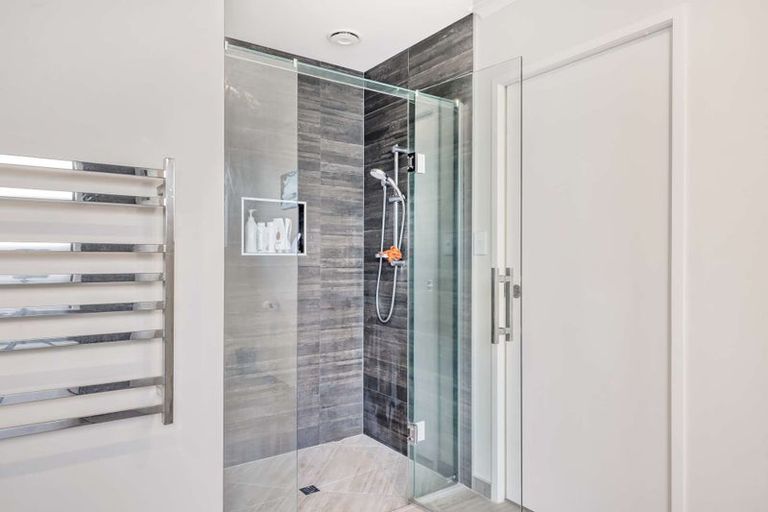 Photo of property in 12 Rehua Place, Waiwhakaiho, New Plymouth, 4312