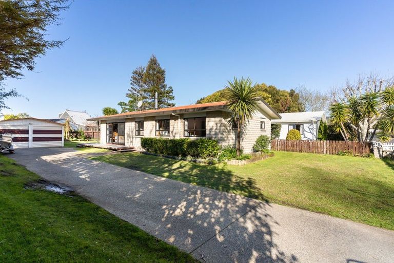 Photo of property in 204 Hilton Drive, Whangamata, 3620