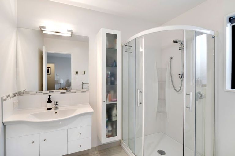 Photo of property in 19 Tangy Loch Lane, Broomfield, Christchurch, 8042