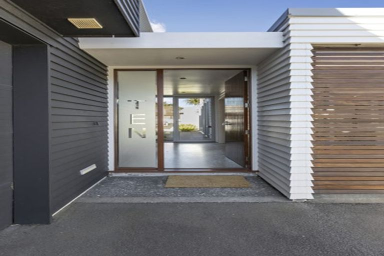 Photo of property in 10 Boardwalk Lane, Seatoun, Wellington, 6022