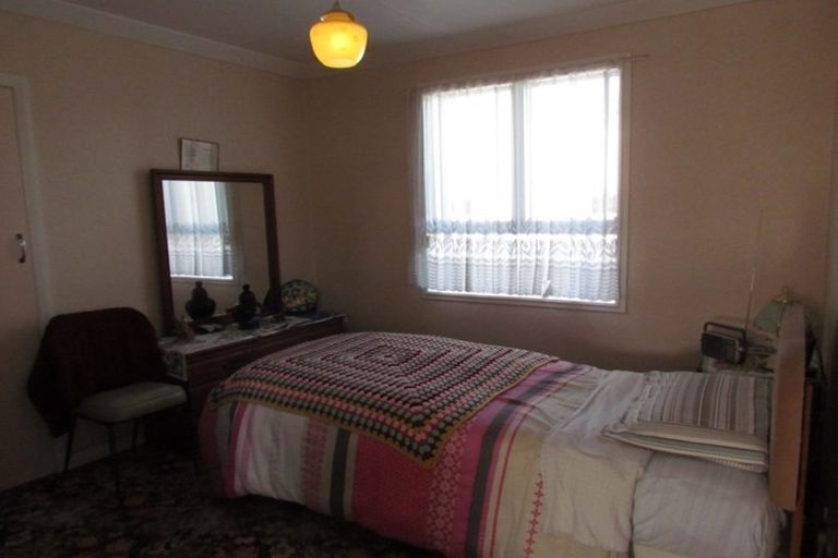 Photo of property in 143 Bartholomew Road, Levin, 5510