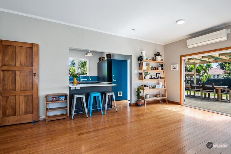 Photo of property in 227 Riverside Drive, Waterloo, Lower Hutt, 5011