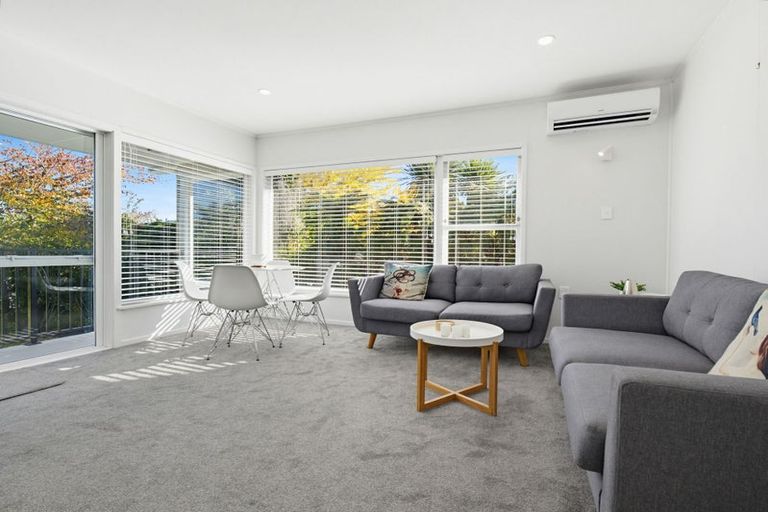 Photo of property in 46b Grand Vue Road, Kawaha Point, Rotorua, 3010