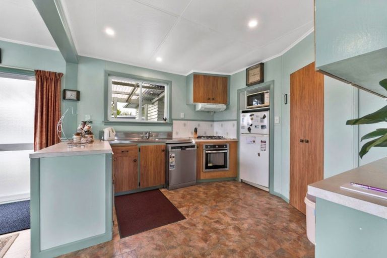 Photo of property in 6 Regan Street, Stratford, 4332