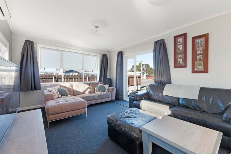 Photo of property in 22 Brookes Terrace, Waitara, 4320