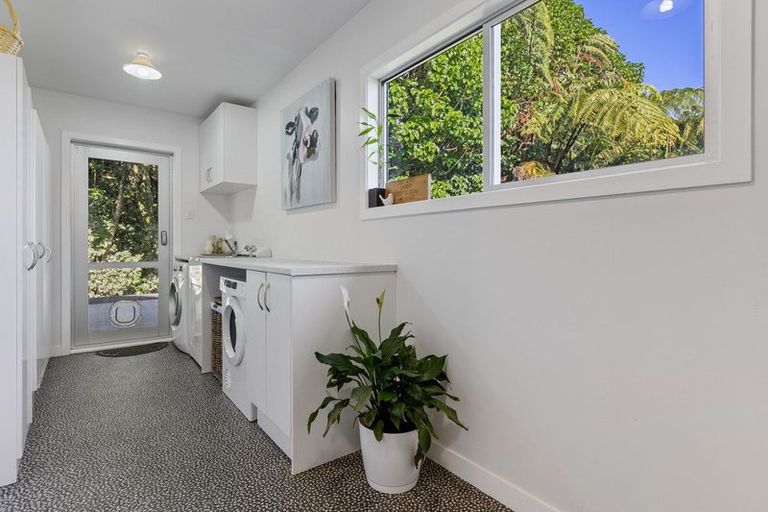 Photo of property in 418 Kaipikari Road, Urenui, 4375