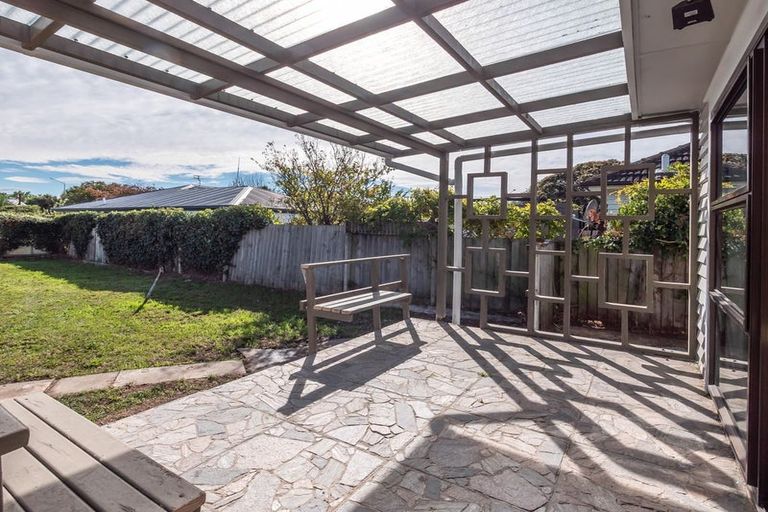 Photo of property in 329 Wainoni Road, Avondale, Christchurch, 8061