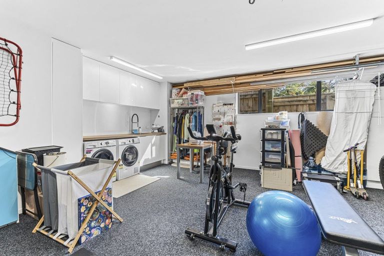 Photo of property in 4 Bright Way, Lower Vogeltown, New Plymouth, 4310