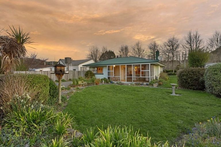 Photo of property in 21 Reeves Street, Cheviot, 7310