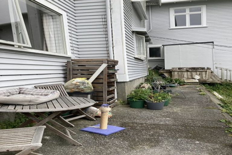 Photo of property in 75a Todman Street, Brooklyn, Wellington, 6021