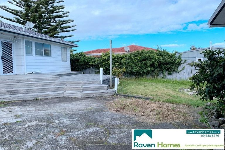 Photo of property in 385 Bucklands Beach Road, Bucklands Beach, Auckland, 2012