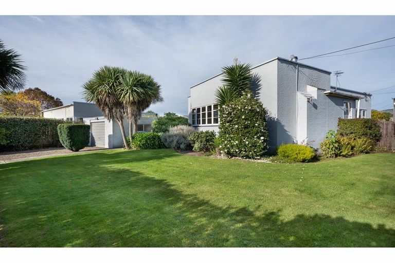 Photo of property in 12 Mccombs Street, Somerfield, Christchurch, 8024