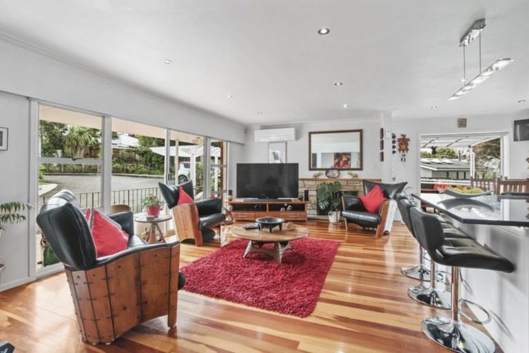 Photo of property in 19 Merchant Avenue, Te Atatu South, Auckland, 0610