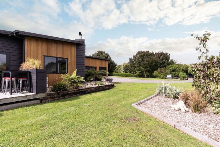 Photo of property in 24 Ivy Lane, Ohau, Levin, 5570