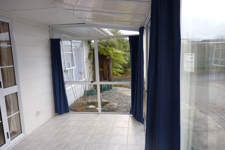 Photo of property in 62 Rokino Road, Hilltop, Taupo, 3330