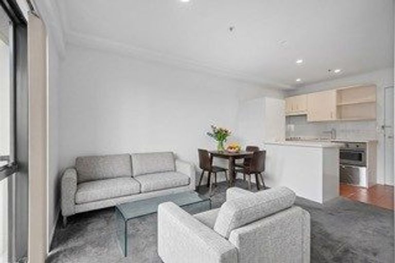 Photo of property in The Rennaissance, 6i/18 Ronwood Avenue, Manukau, Auckland, 2104