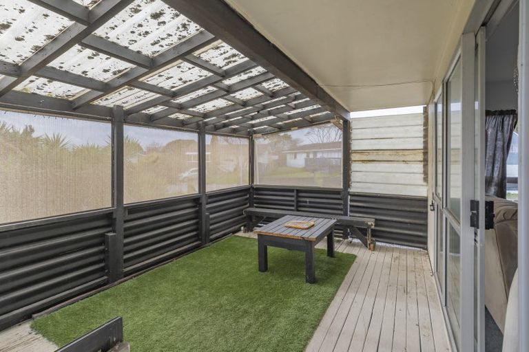 Photo of property in 2 Trounson Avenue, Clendon Park, Auckland, 2103