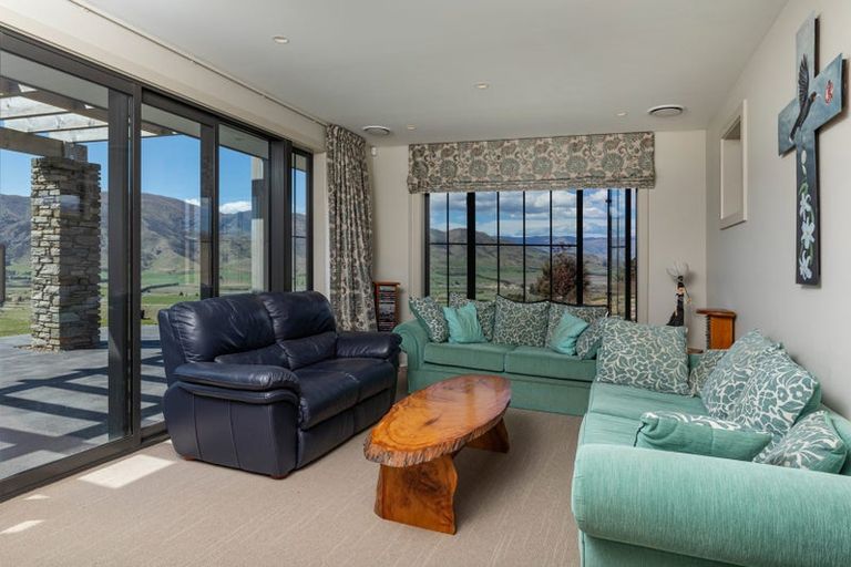 Photo of property in 23 Miharo Lane, Queensberry, Cromwell, 9383