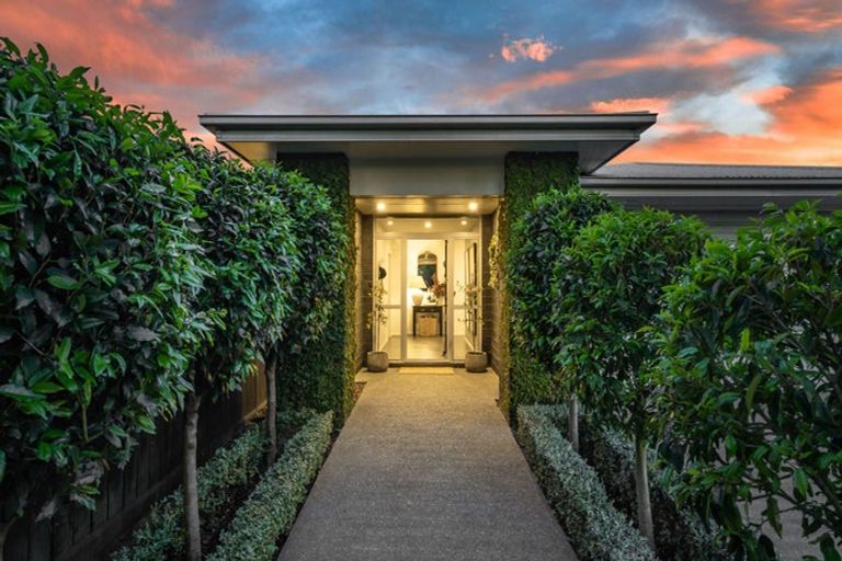 Photo of property in 14 Riverwood Boulevard, Redwood, Christchurch, 8051