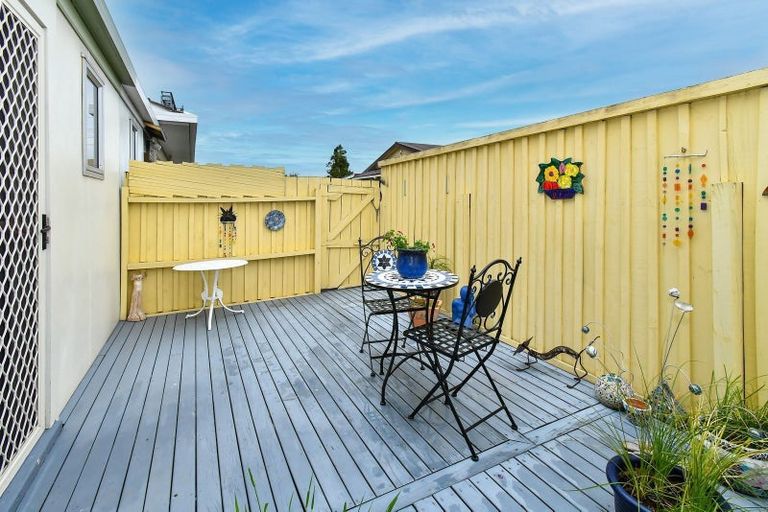 Photo of property in 3/50 Kenderdine Road, Papatoetoe, Auckland, 2025
