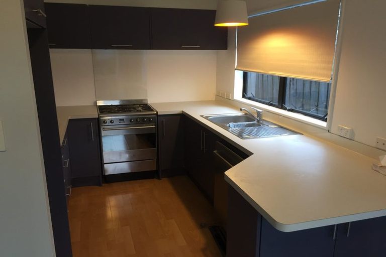 Photo of property in 2/238 Sunset Road, Windsor Park, Auckland, 0632