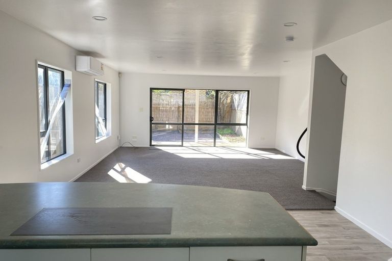 Photo of property in 30 Munroe Road, Ranui, Auckland, 0612