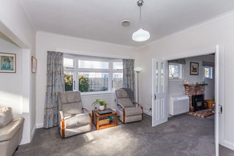 Photo of property in 16 Trafalgar Street, Levin, 5510