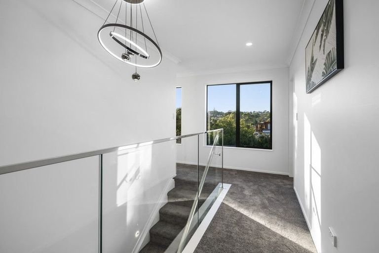 Photo of property in 12c Wylie Avenue, Sunnynook, Auckland, 0620