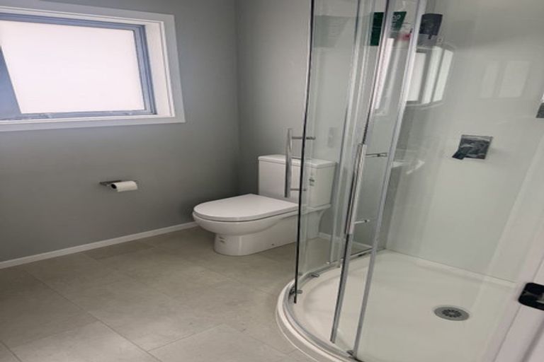 Photo of property in 92 Endeavour Drive, Whitby, Porirua, 5024