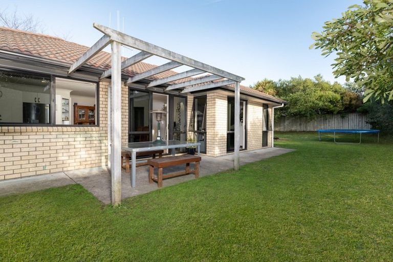 Photo of property in 32 Roxbury Place, Papamoa Beach, Papamoa, 3118