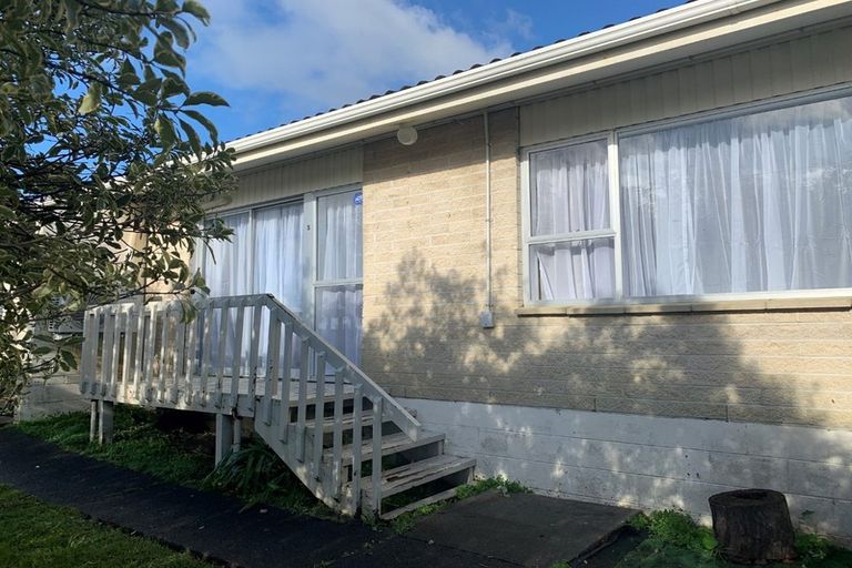 Photo of property in 3/98 Birkdale Road, Birkdale, Auckland, 0626