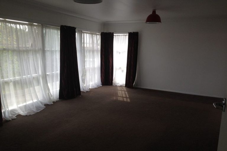 Photo of property in 26 Rimu Street, New Lynn, Auckland, 0600