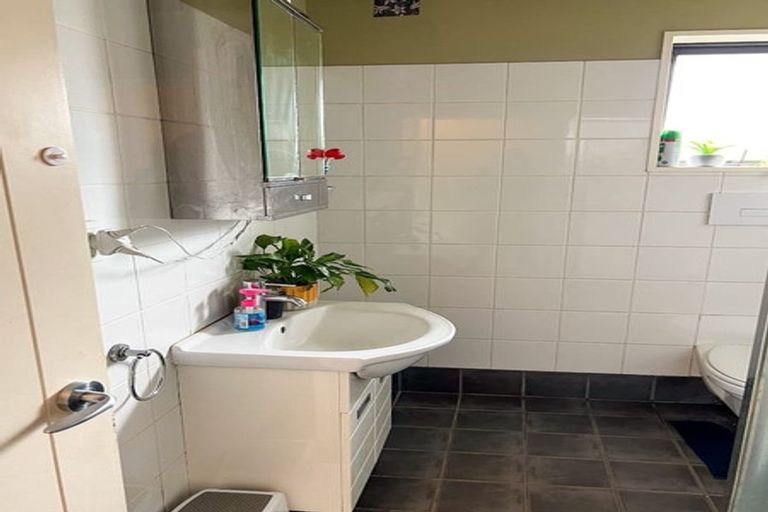 Photo of property in 65 Cleveland Street, Edgeware, Christchurch, 8013