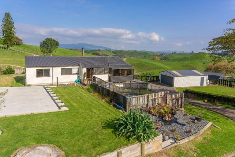 Photo of property in Glover Road, Hawera, 4610