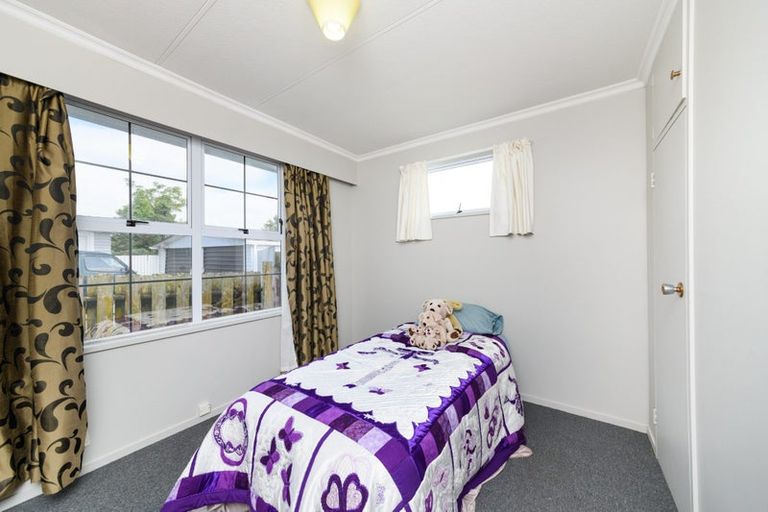 Photo of property in 6 Oban Place, Awapuni, Palmerston North, 4412