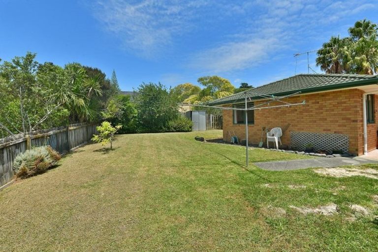 Photo of property in 67 Cabeleigh Drive, Helensville, 0800