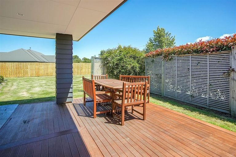 Photo of property in 6 Willowside Place, Amberley, 7410