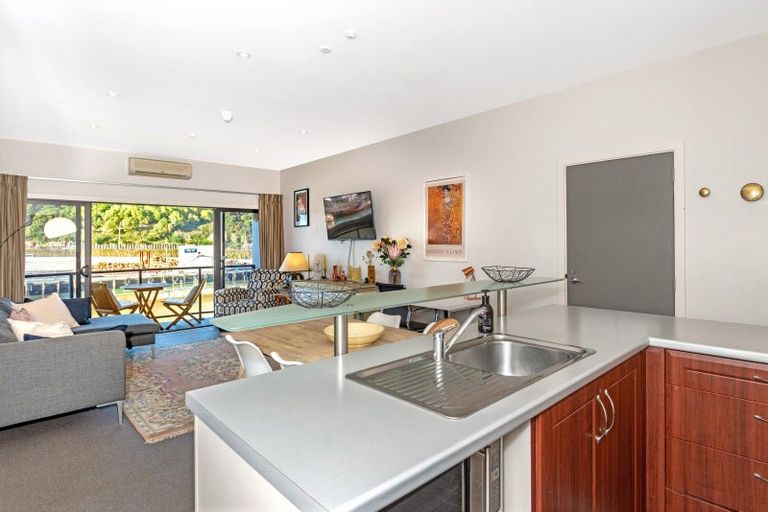 Photo of property in 307/2 Reads Quay, Gisborne, 4010