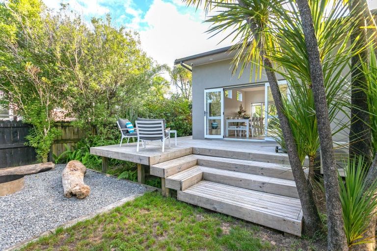 Photo of property in 163 Ocean Beach Road, Tairua, 3508