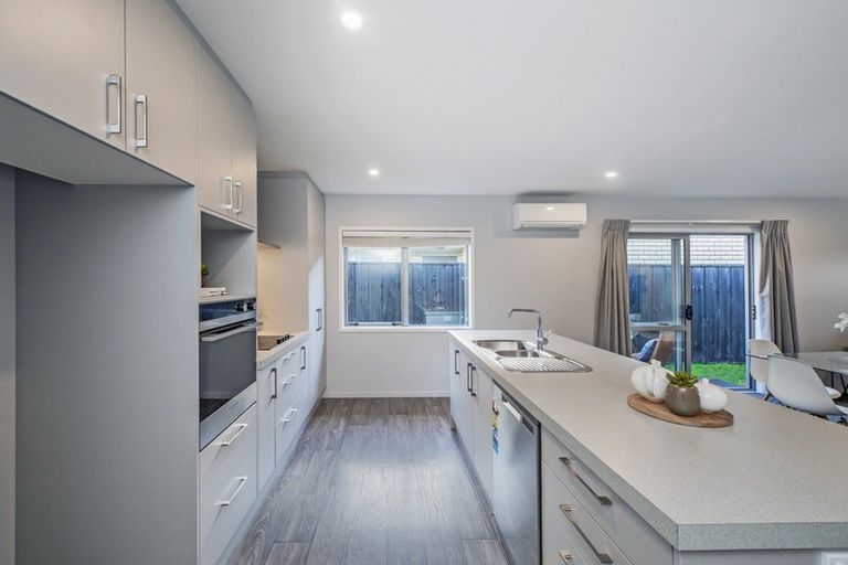 Photo of property in 6 Hannington Way, Rolleston, 7615