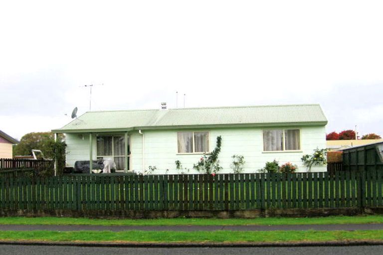 Photo of property in 15 Lanark Street, Tokoroa, 3420